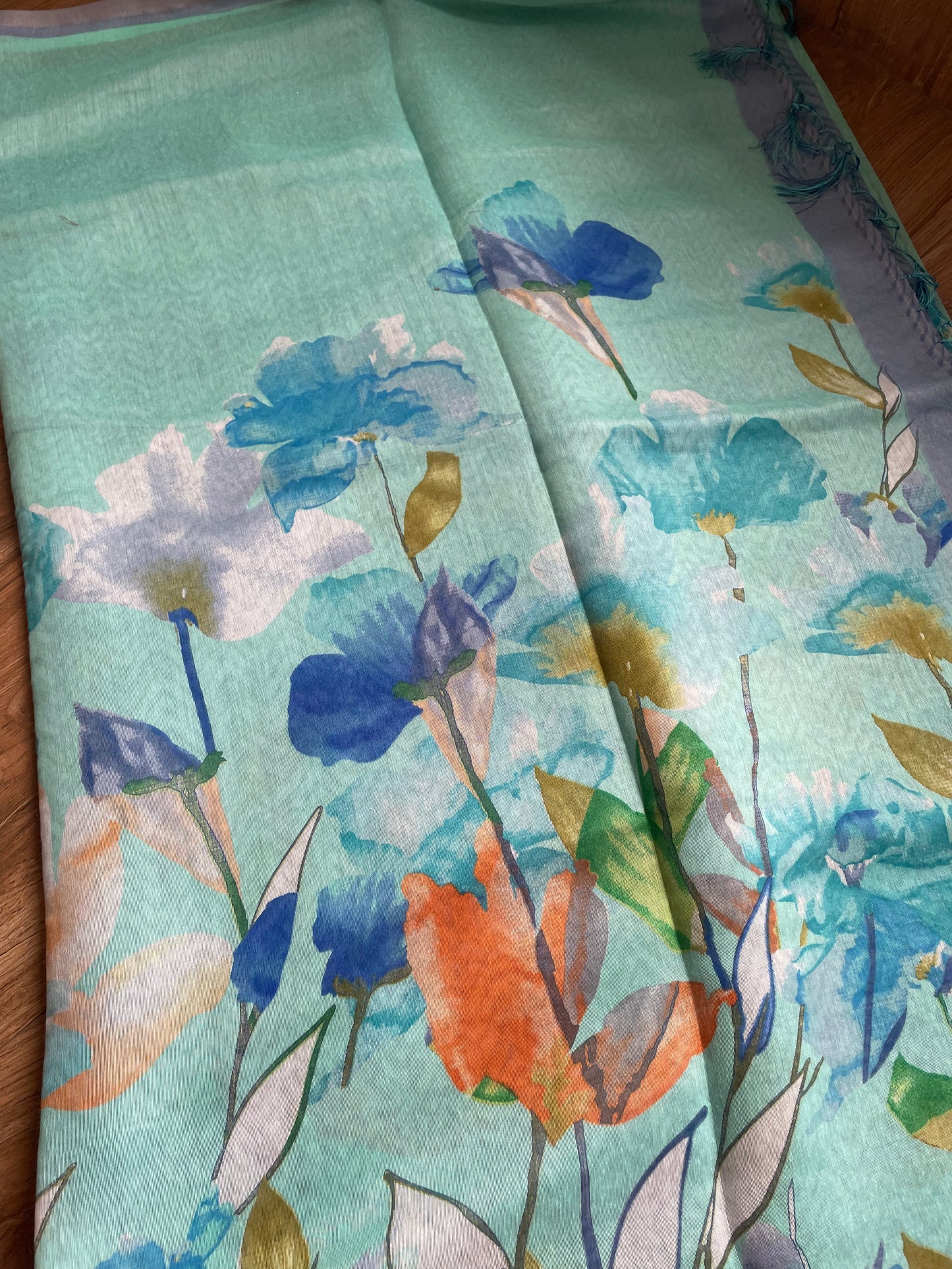 Floral prints linen saree