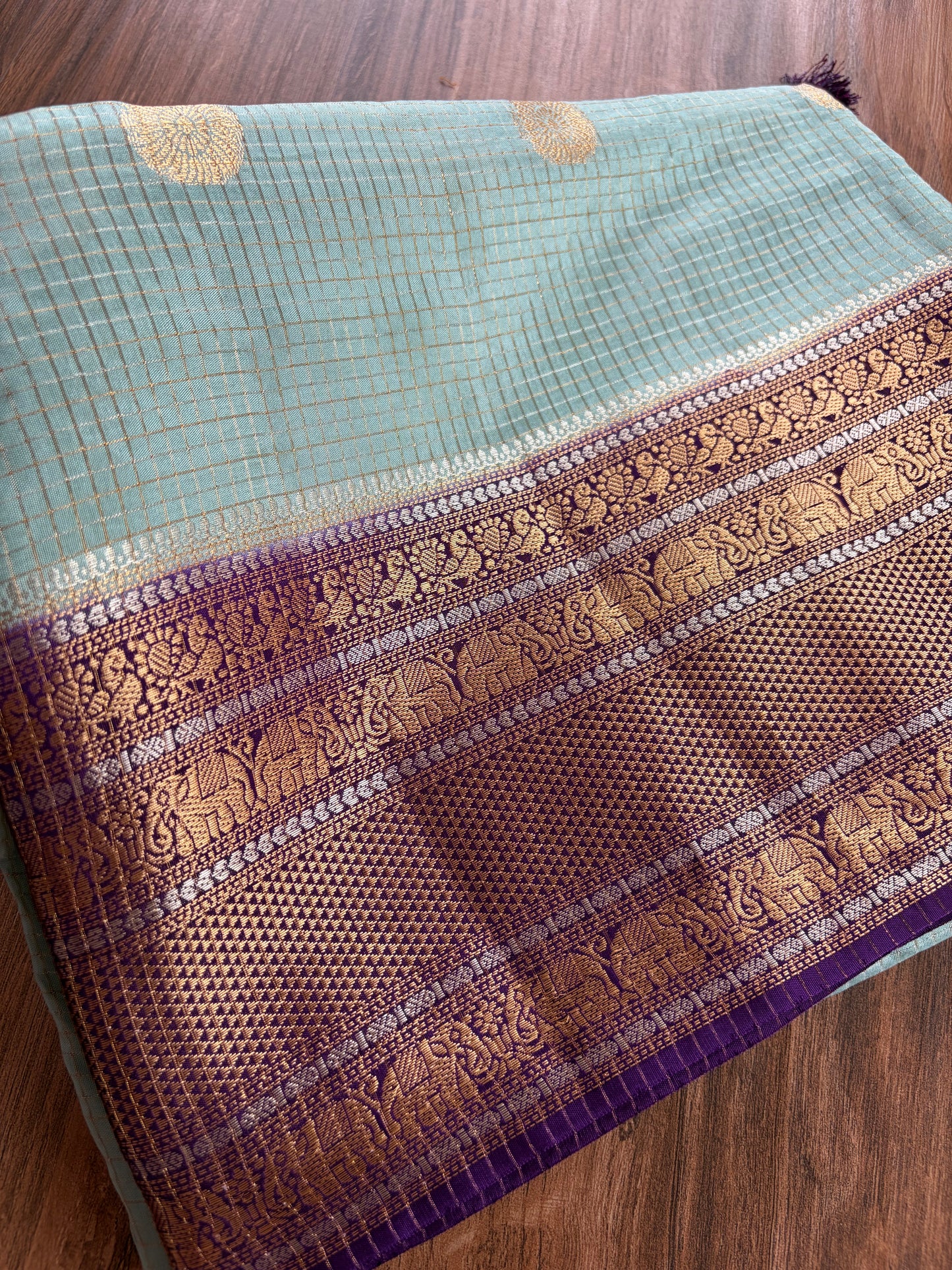 Dola silk saree
