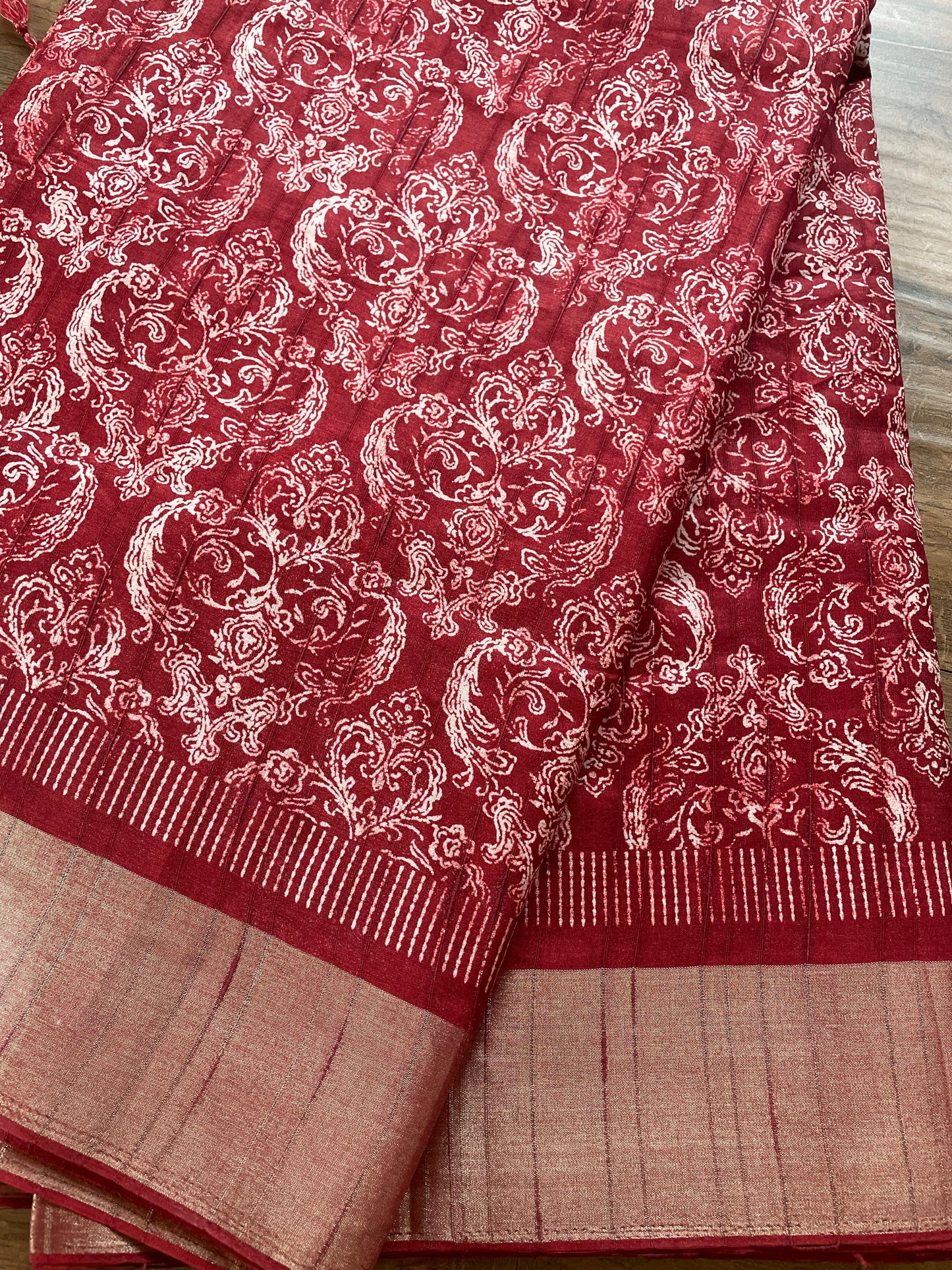 Dola silk saree