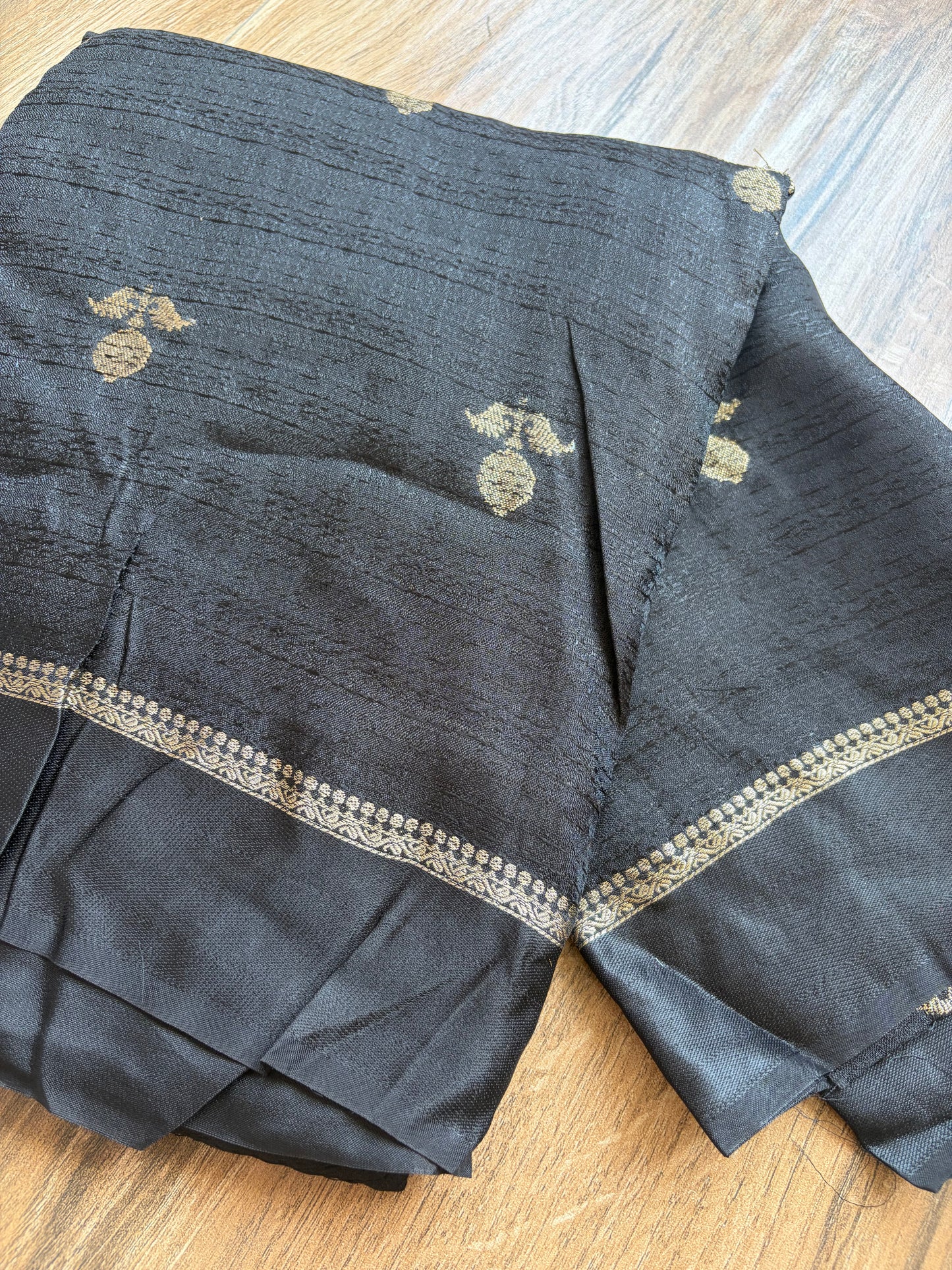 Viscose georgette saree